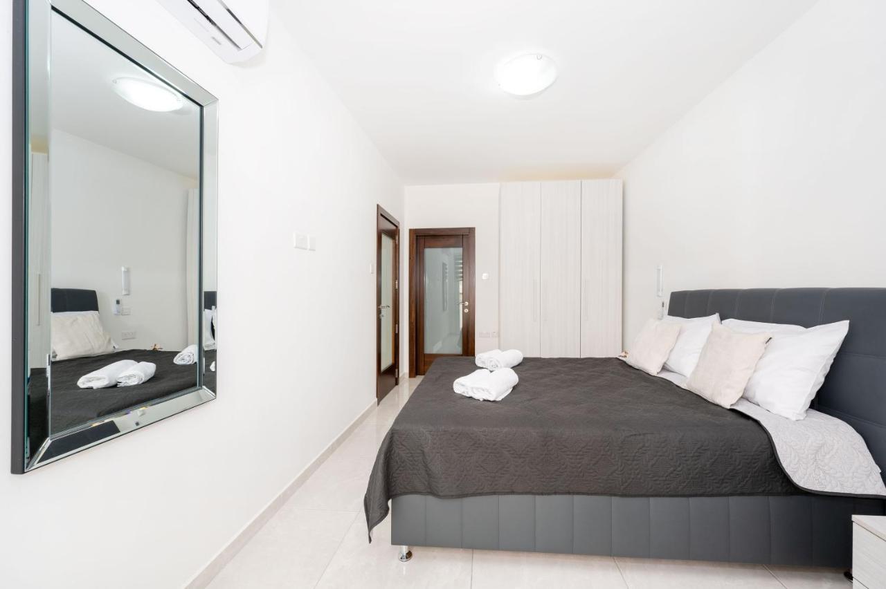 Vela Blu Apartments - Rose Court Gzira Luaran gambar